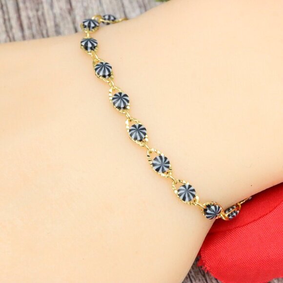 "Trendy Handmade Bracelet – A Stylish Gift for Women & Girls, MAR091269 - Picture 6 of 10